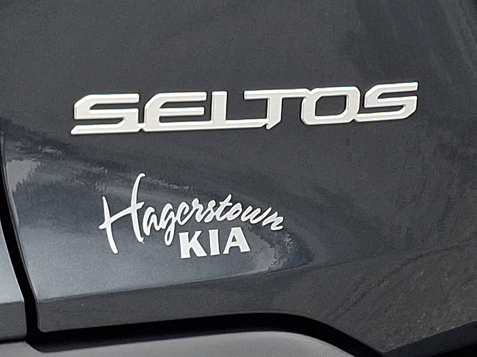 Certified 2025 Kia Seltos SX w/ SX Sunroof Package image 34