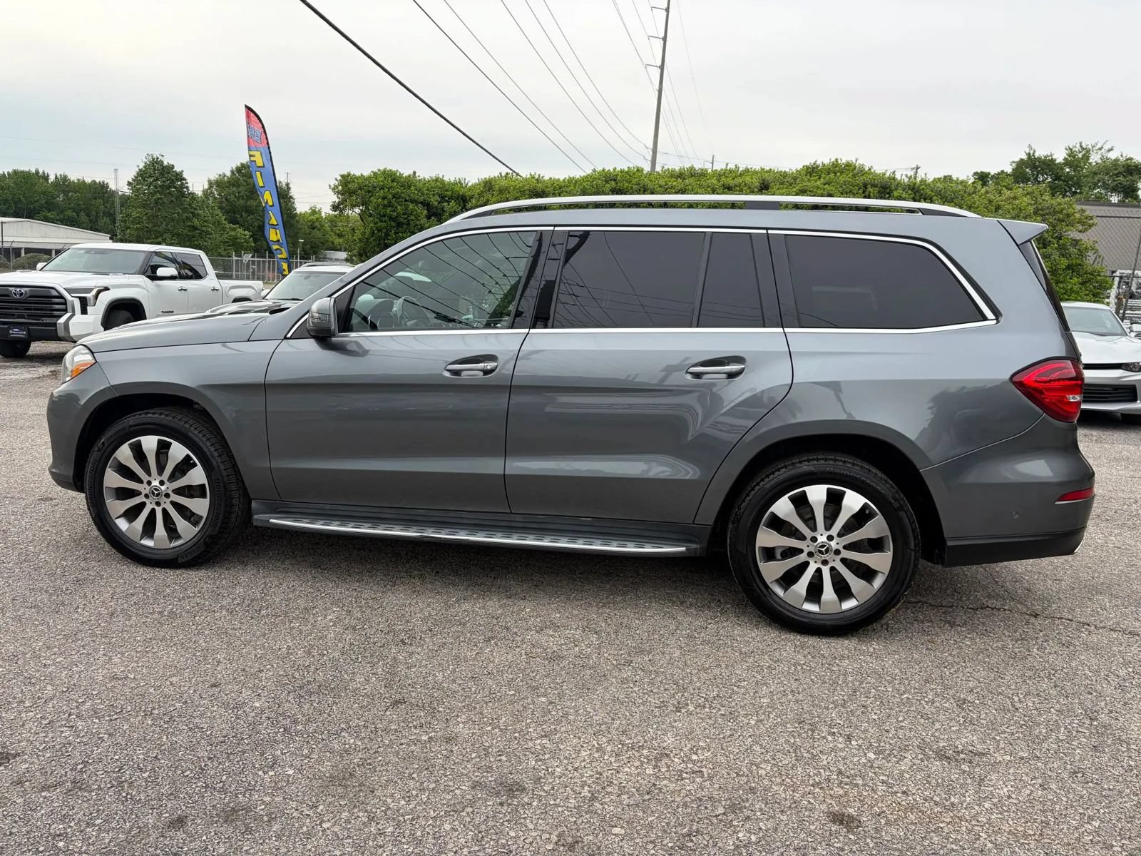 Used 2017 Mercedes-Benz GLS 450 4MATIC image 8