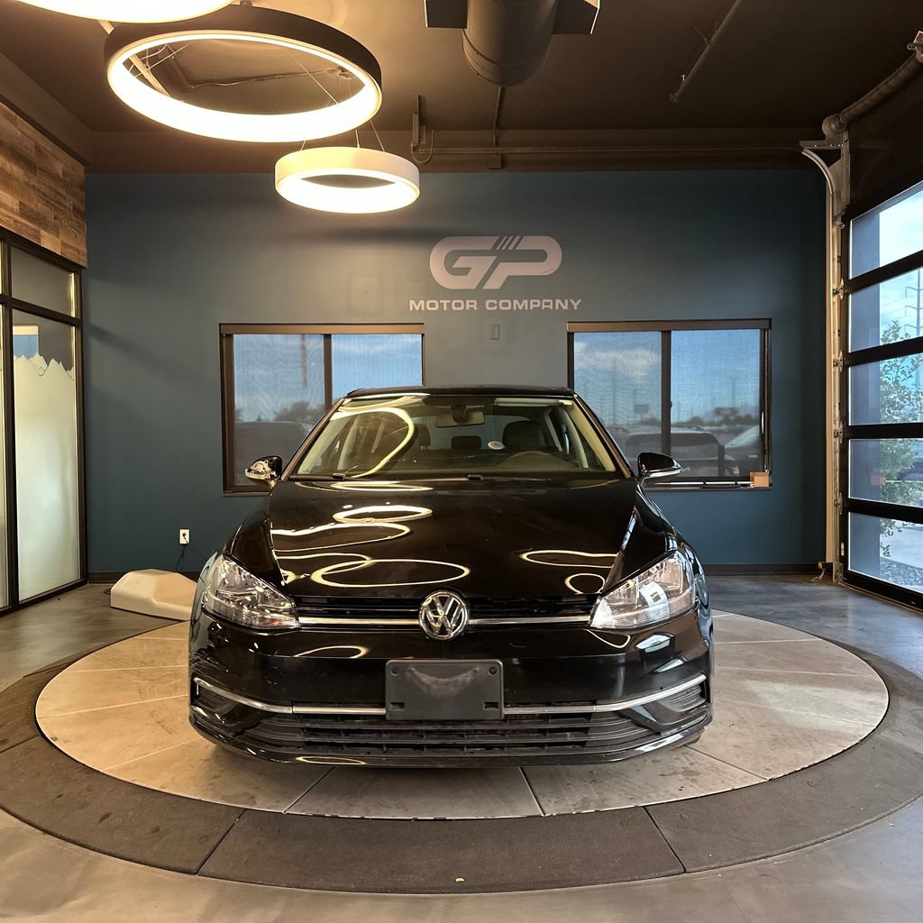Used 2021 Volkswagen Golf 4-Door FWD image 8