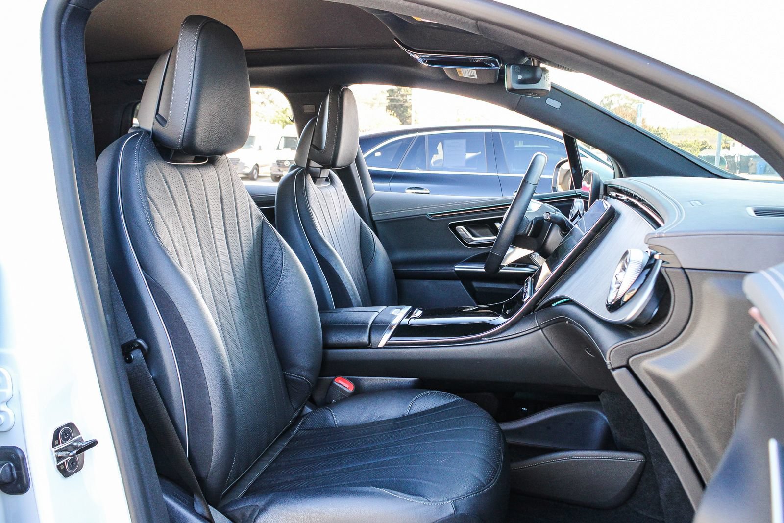 Certified 2023 Mercedes-Benz EQE 500 4MATIC SUV image 17