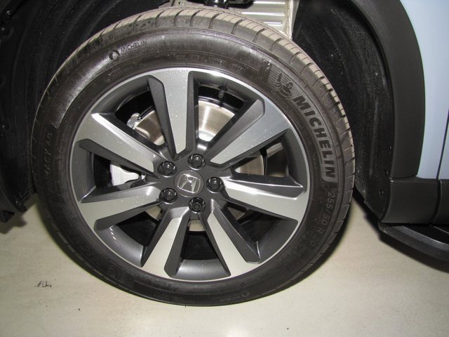 Certified 2024 Honda Pilot Touring image 27