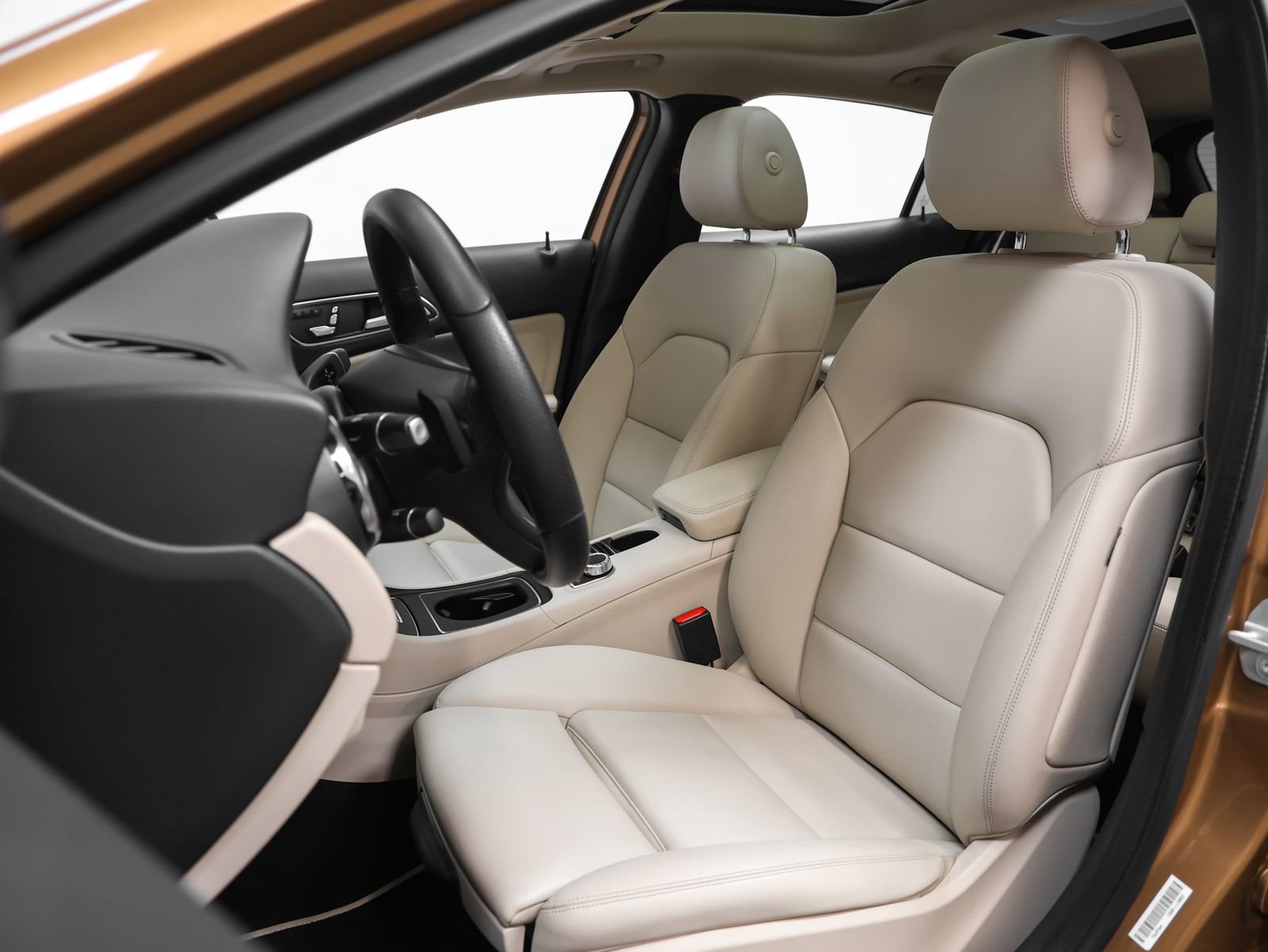 Used 2018 Mercedes-Benz GLA 250 4MATIC image 44