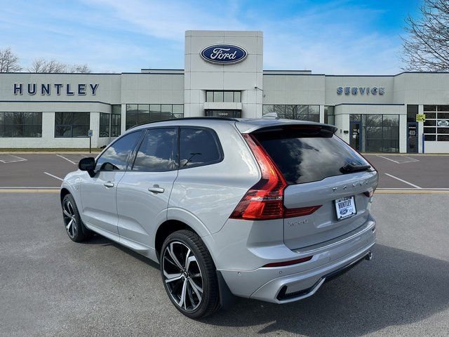 Used 2022 Volvo XC60 T8 R-Design w/ Advanced Package image 6