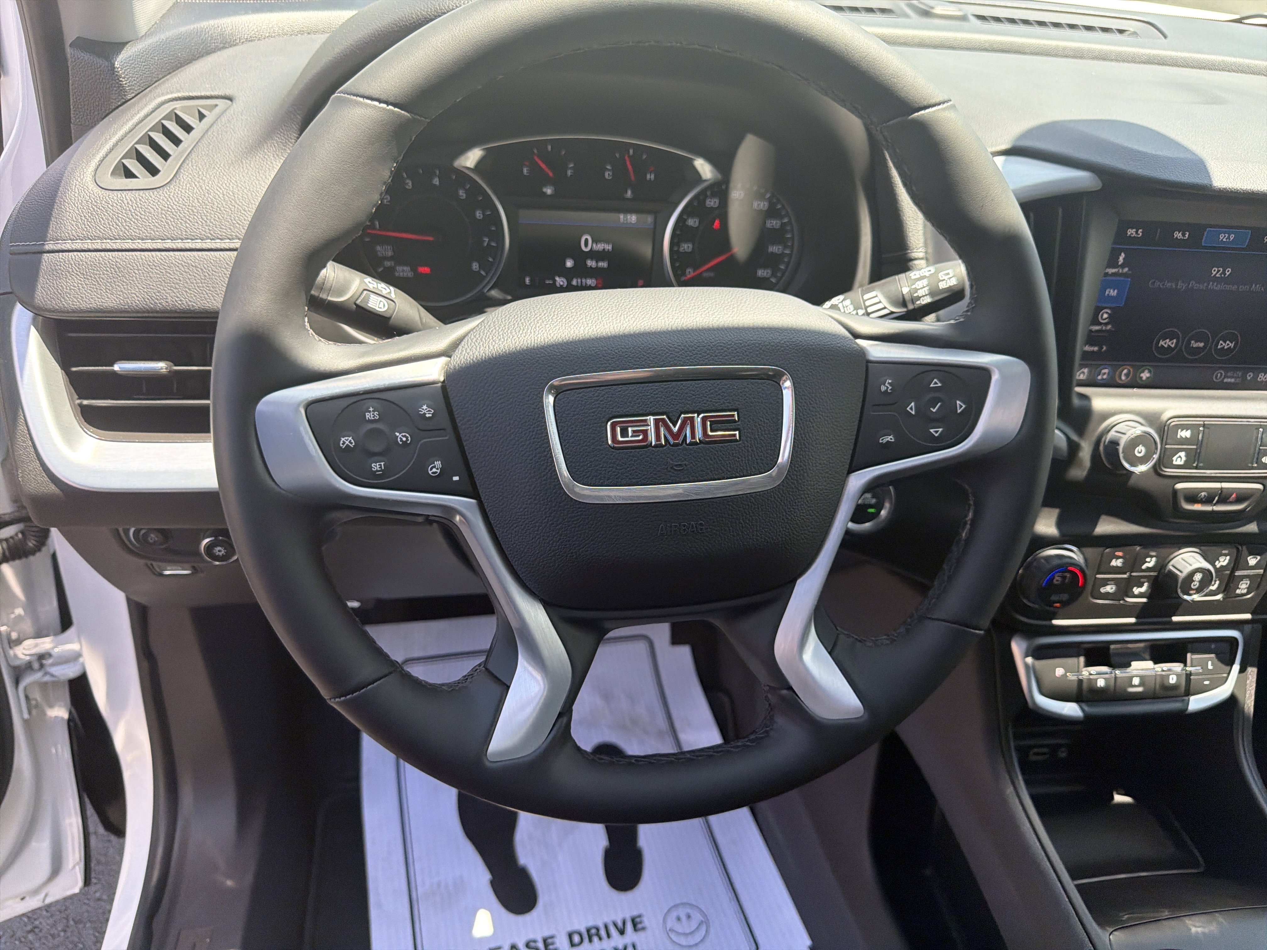 Used 2024 GMC Terrain SLT AWD/4WD image 41