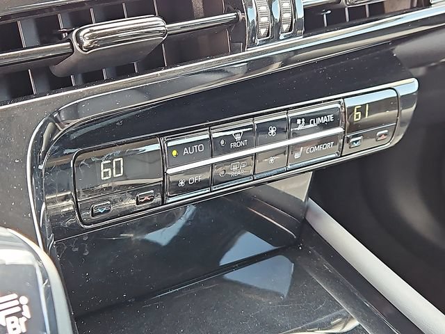 Used 2023 Toyota Mirai w/ Advanced Technology Package RWD image 17
