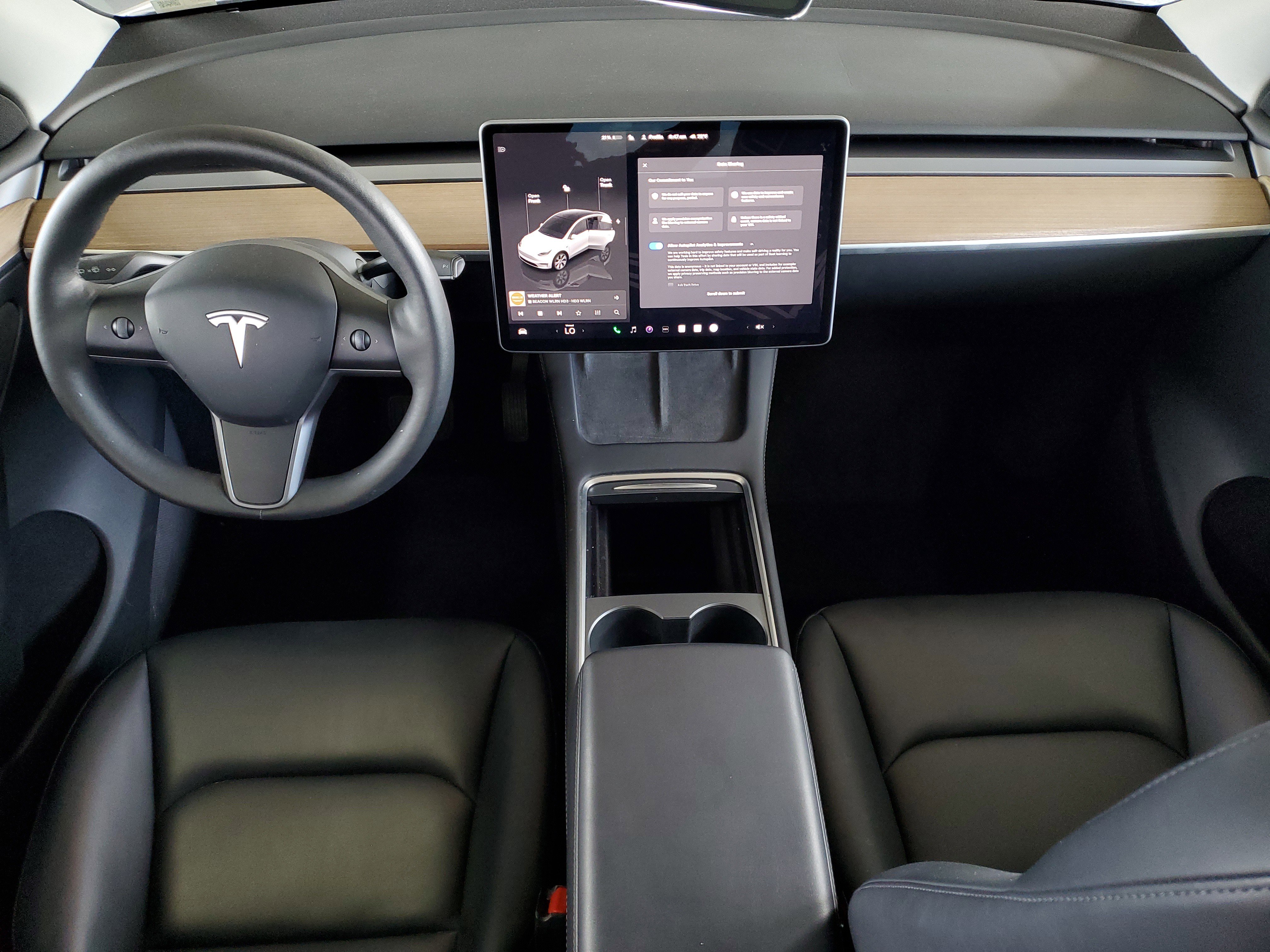 Used 2023 Tesla Model Y AWD image 11