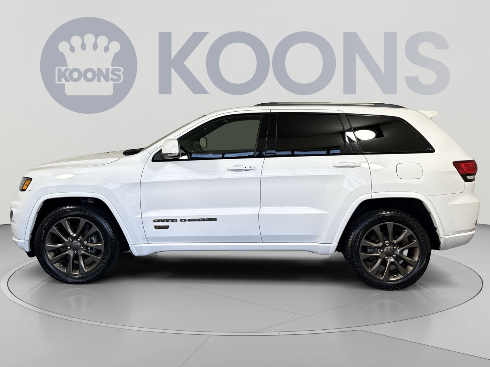 Used 2016 Jeep Grand Cherokee Limited 75th Anniversary AWD/4WD image 2