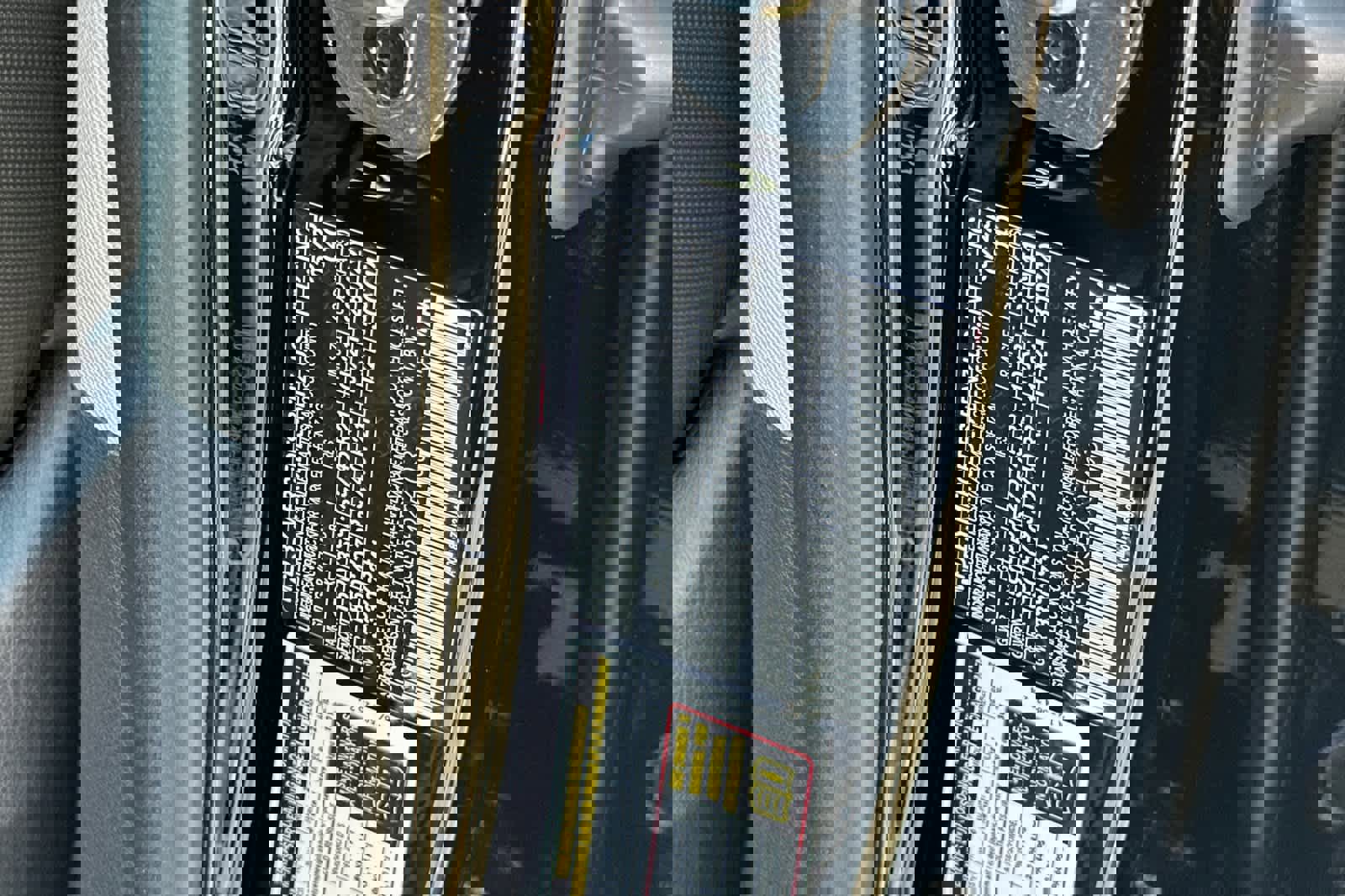 Certified 2025 Mercedes-Benz GLS 450 4MATIC image 27