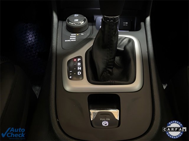 Used 2017 Jeep Cherokee Overland w/ Technology Group image 51