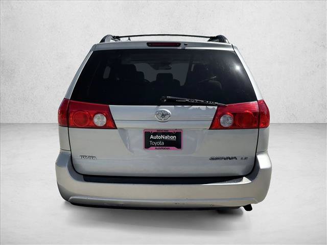 Used 2007 Toyota Sienna LE FWD image 6