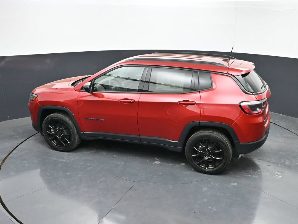 New 2026 Jeep Compass Latitude AWD/4WD image 40