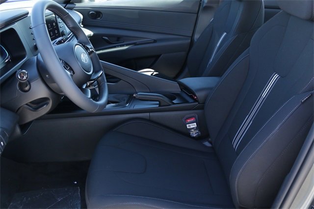 Used 2026 Hyundai Elantra Sport image 10