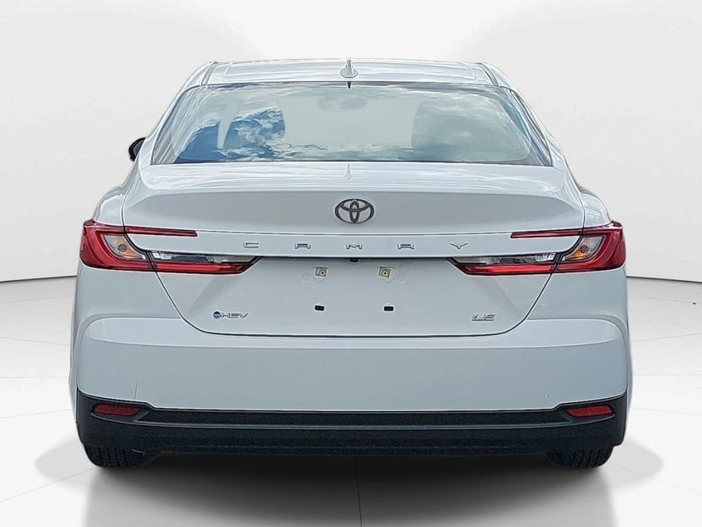 Used 2025 Toyota Camry LE image 6