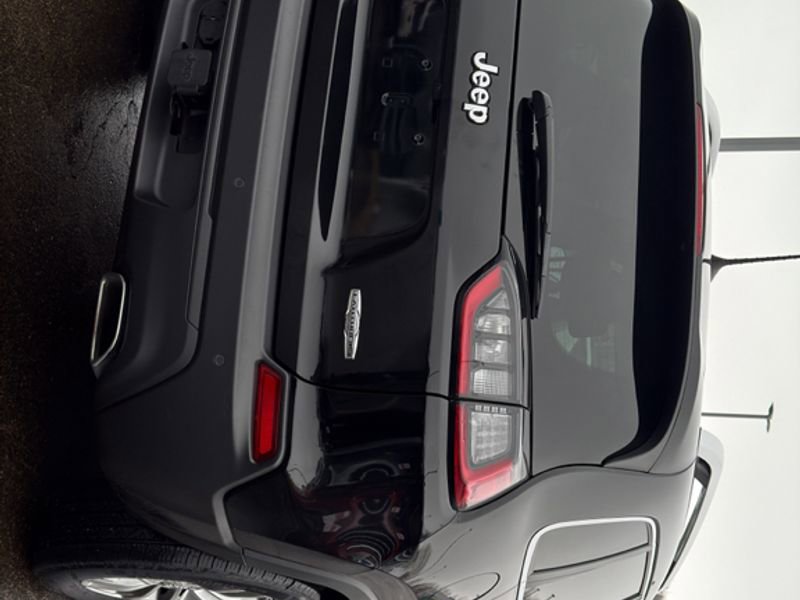 Used 2021 Jeep Cherokee Latitude Lux w/ Trailer Tow Group image 5