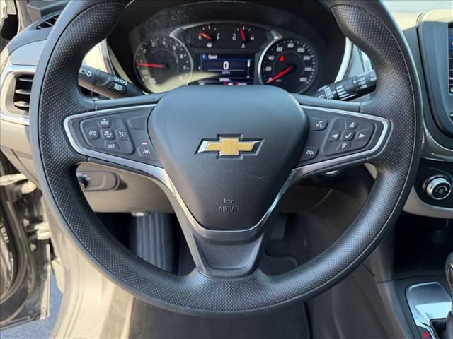 Certified 2022 Chevrolet Equinox LS w/ LS Convenience Package FWD image 16