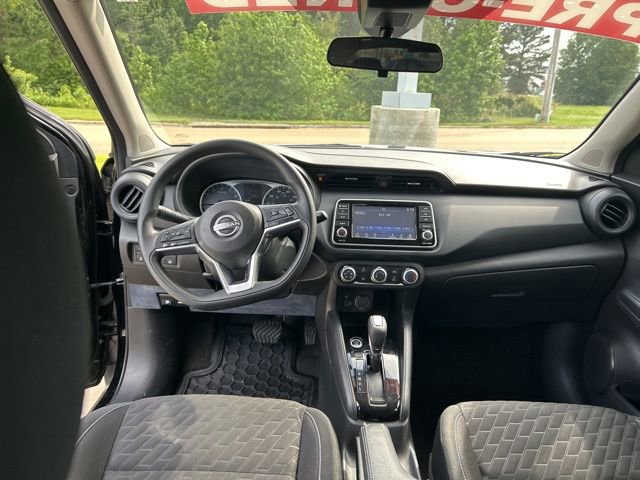 Used 2022 Nissan Kicks S FWD image 33