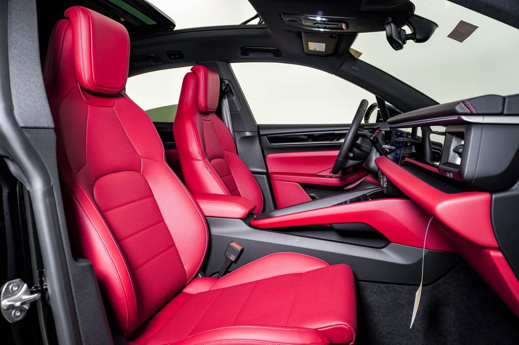 New 2026 Porsche Macan 4 Electric AWD/4WD image 15