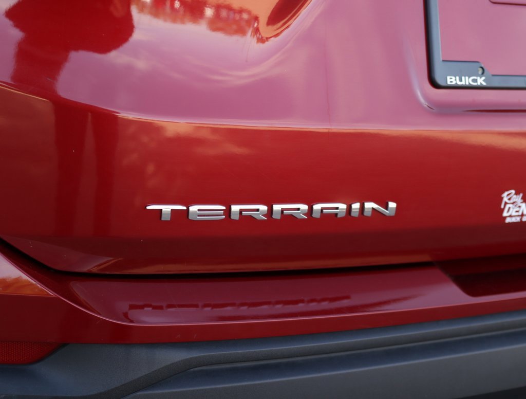 Used 2024 GMC Terrain SLE image 30