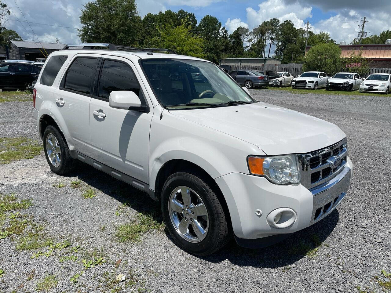 Used 2011 Ford Escape Limited w/ 302A Rapid Spec Order Code image 2