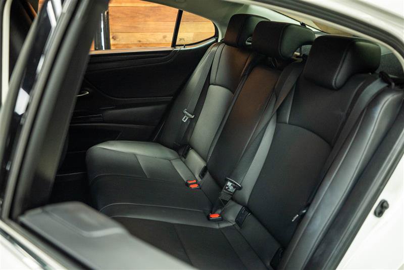 Used 2023 Lexus ES 300h w/ Premium Package FWD image 10