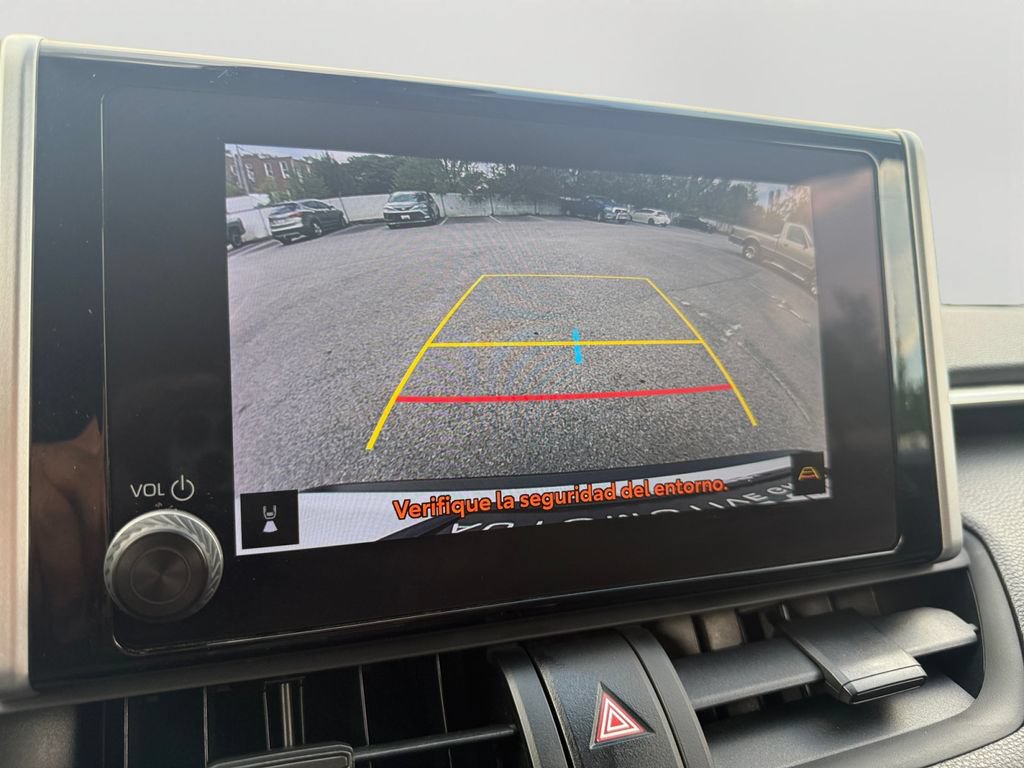 Used 2024 Toyota RAV4 LE AWD/4WD image 24