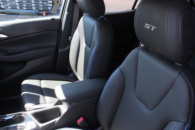 New 2026 Buick Encore GX Sport Touring w/ Comfort Package image 2