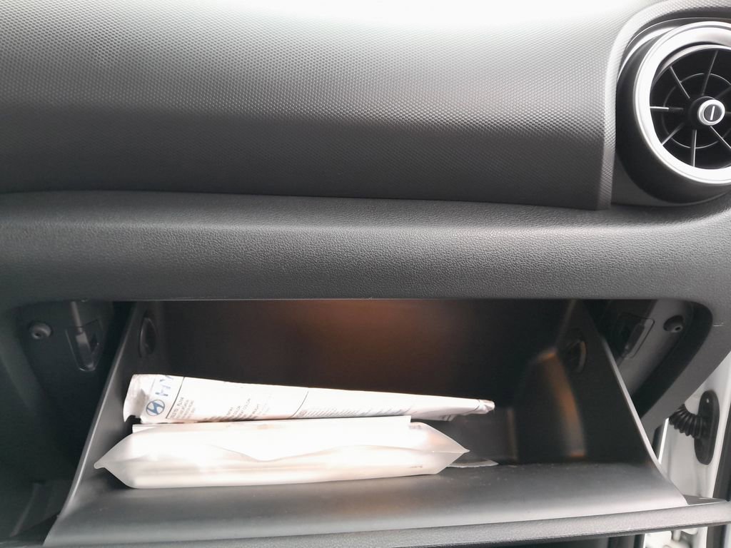 Used 2022 Hyundai Kona SE image 37