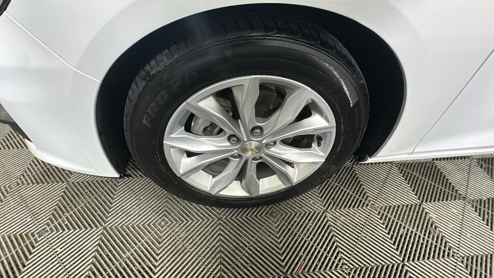 Used 2023 Chevrolet Malibu LT FWD image 10