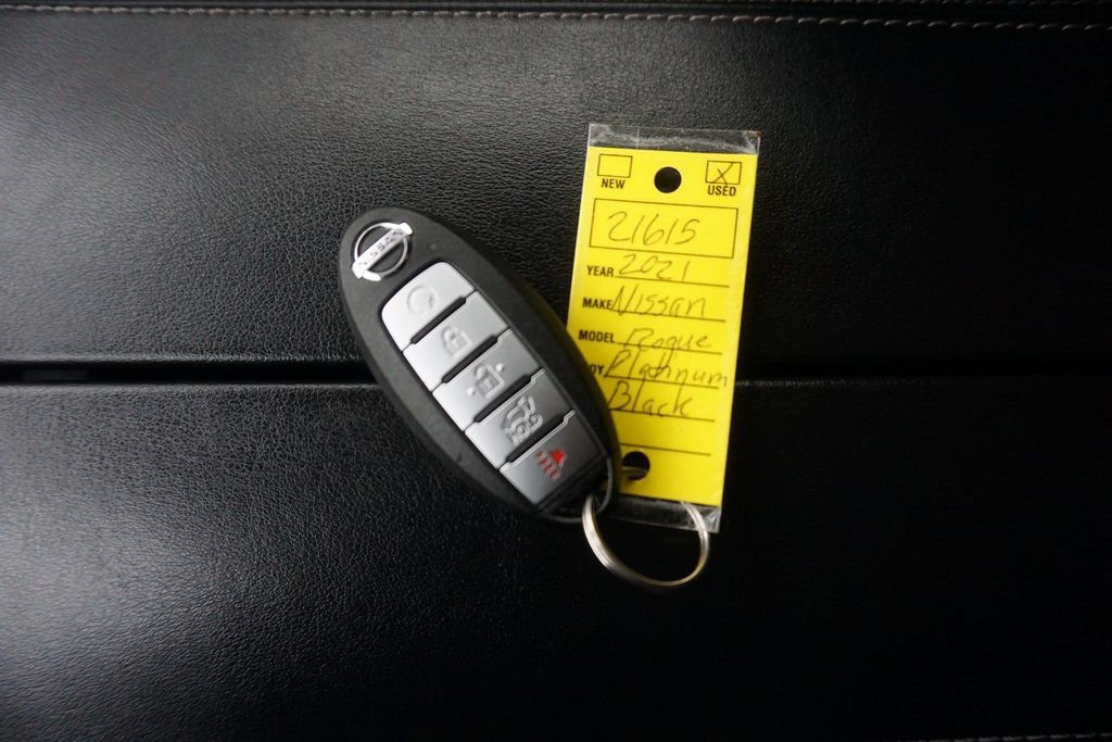 Used 2021 Nissan Rogue Platinum image 38
