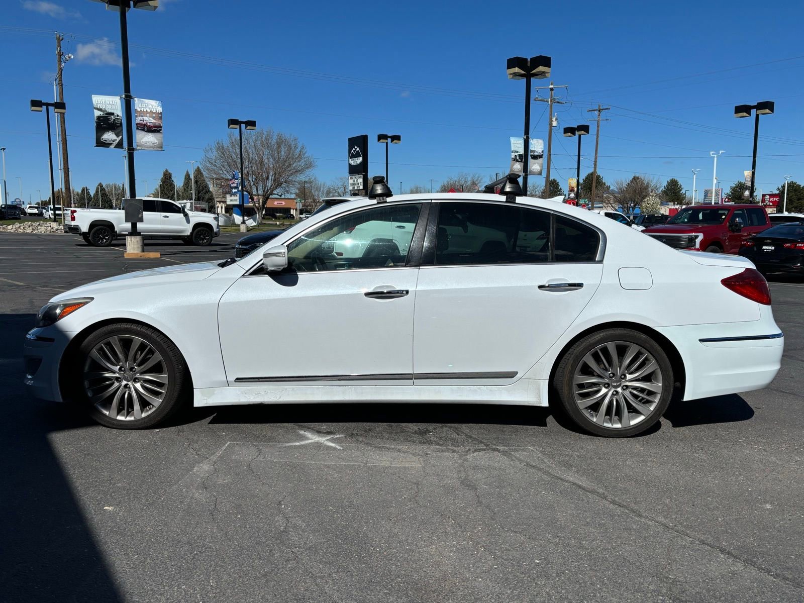Used 2014 Hyundai Genesis 5.0 R-Spec image 3