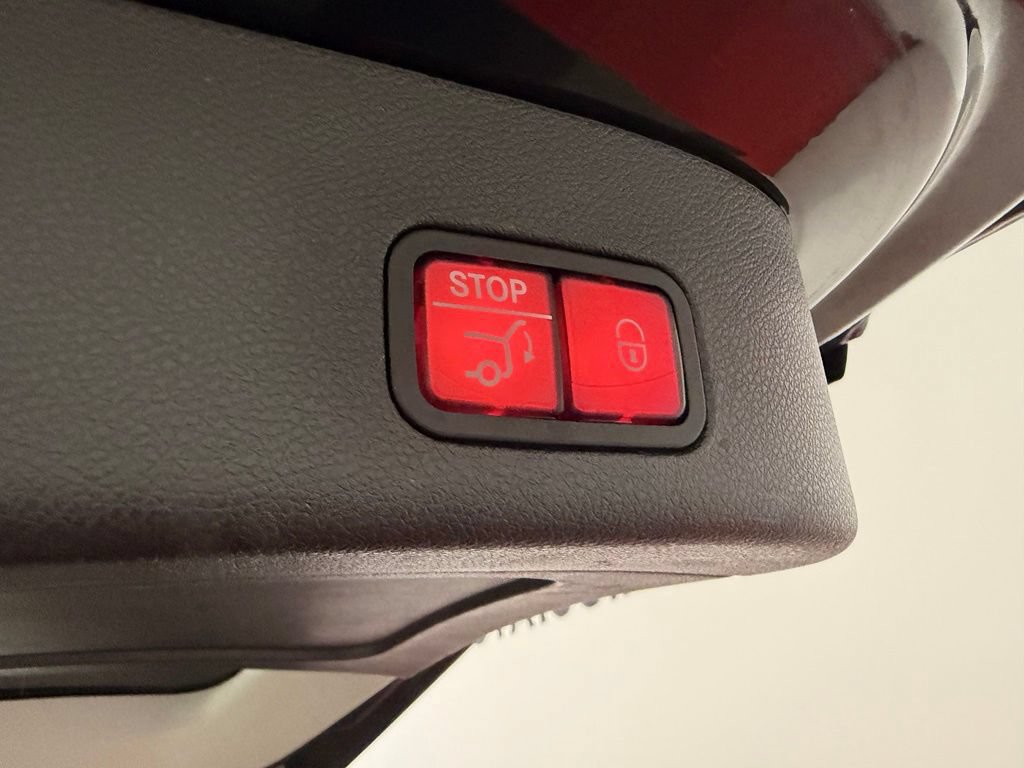 Used 2015 Mercedes-Benz GL 450 4MATIC image 12