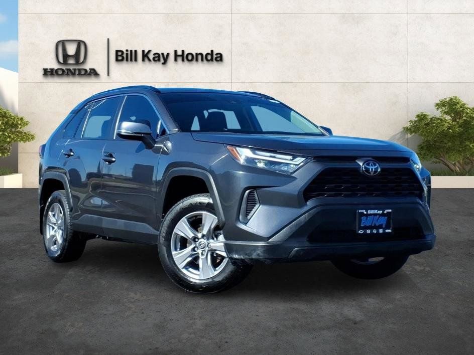 Used 2024 Toyota RAV4 XLE image 5