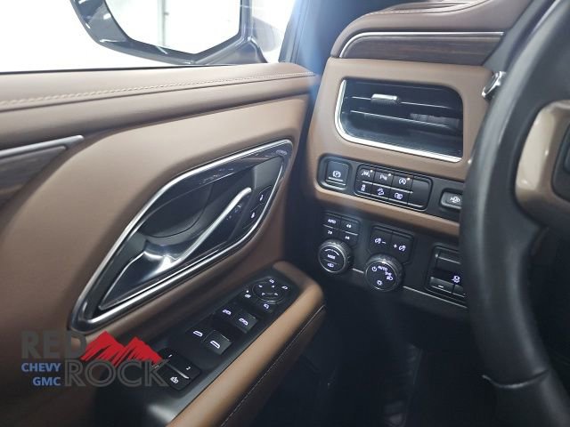 Used 2023 Chevrolet Suburban High Country AWD/4WD image 28
