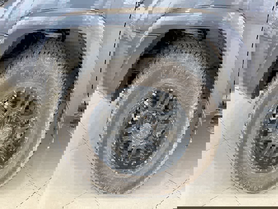 Used 2015 Toyota 4Runner SR5 image 13