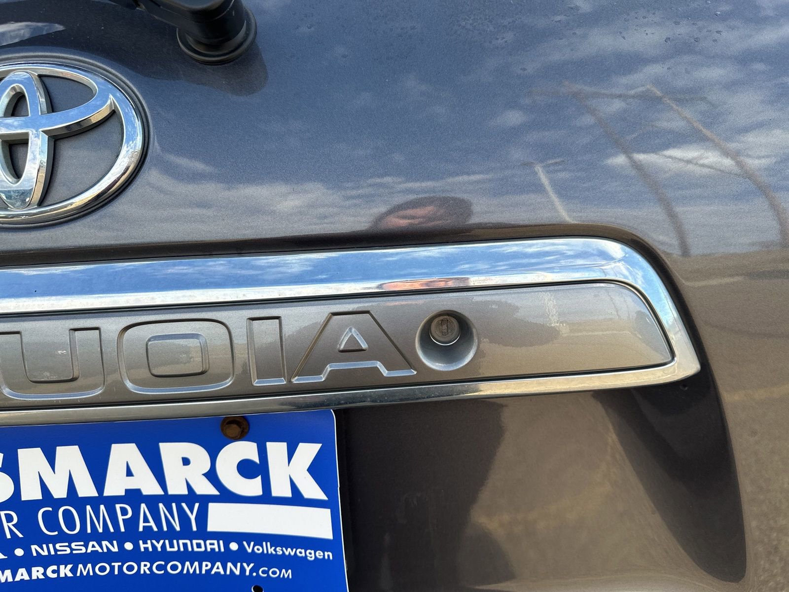 Used 2014 Toyota Sequoia Platinum AWD/4WD image 39