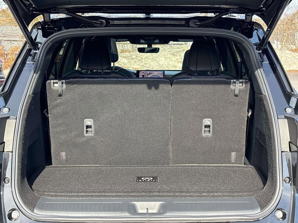 New 2026 INFINITI QX60 Sport w/ Dark Cargo Package image 5