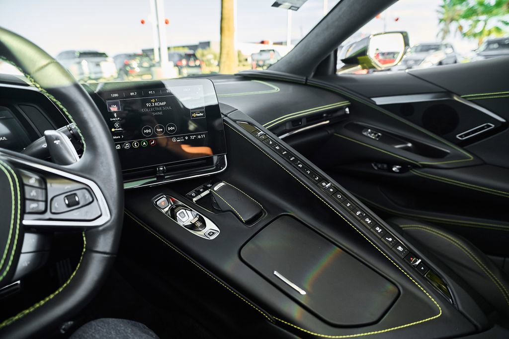Used 2023 Chevrolet Corvette Stingray Premium Conv image 34