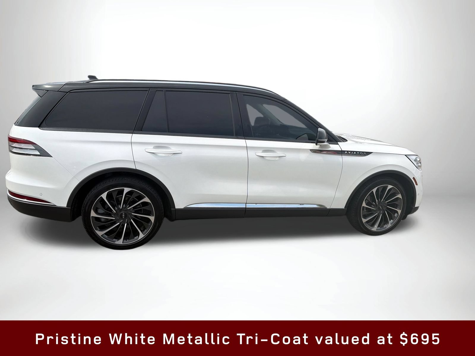 Used 2020 Lincoln Aviator Reserve w/ Equipment Group 202A AWD/4WD image 8