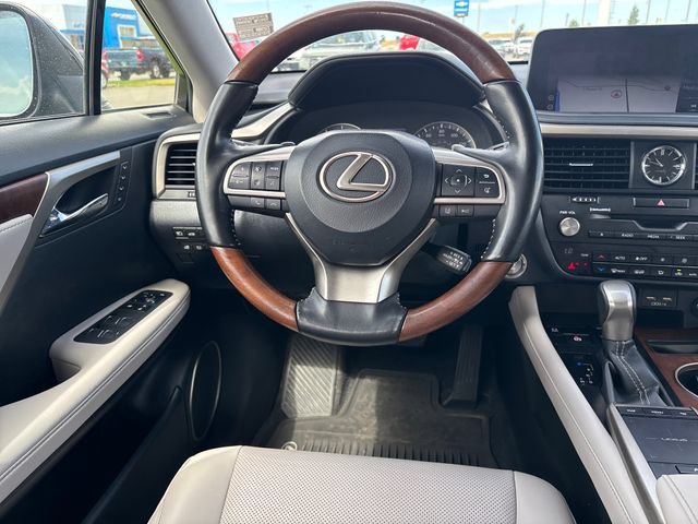 Used 2020 Lexus RX 350L Premium w/ Premium Package AWD/4WD image 13