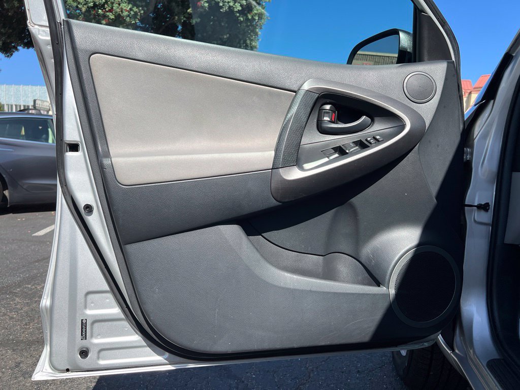 Used 2012 Toyota RAV4 4WD w/ Value Pkg image 36