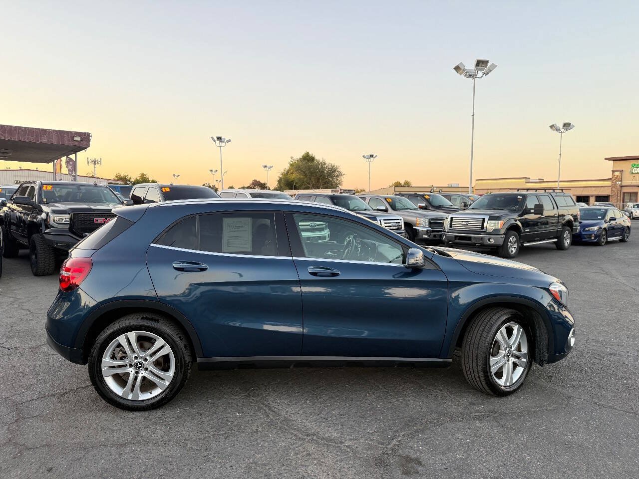 Used 2019 Mercedes-Benz GLA 250 4MATIC image 9