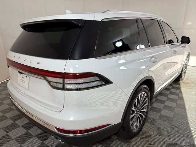 Used 2023 Lincoln Aviator 2WD w/ Premium Package image 7