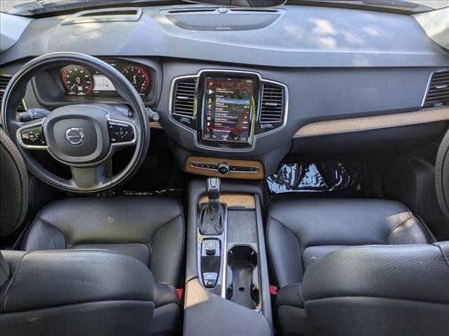 Used 2022 Volvo XC90 T6 Momentum w/ Advanced Package image 19