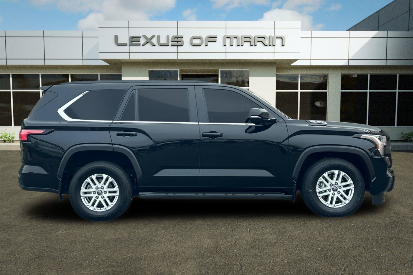 Used 2023 Toyota Sequoia SR5 w/ SR5 Premium Package AWD/4WD image 7