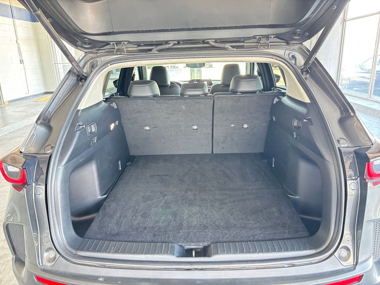 Used 2025 MAZDA CX-50 AWD 2.5 S w/ Preferred Package image 31