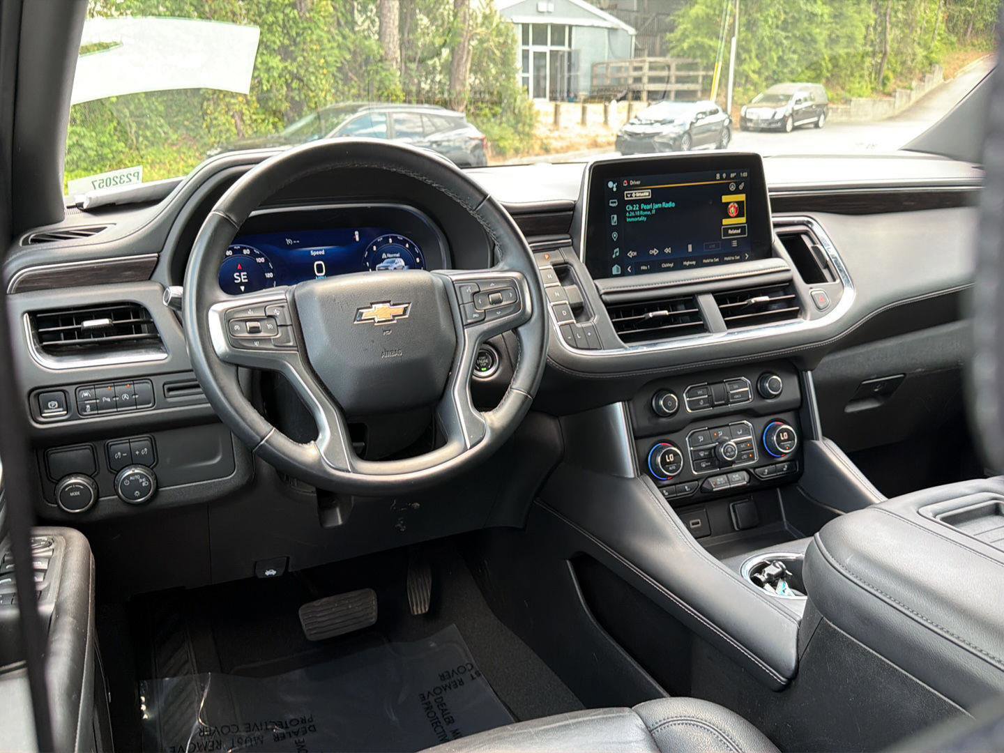 Used 2024 Chevrolet Tahoe LT RWD image 19