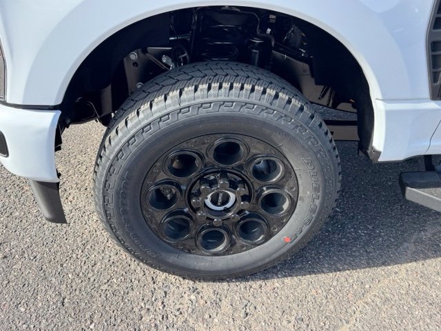 New 2027 Ford F250 XLT w/ XLT Premium Package AWD/4WD image 9