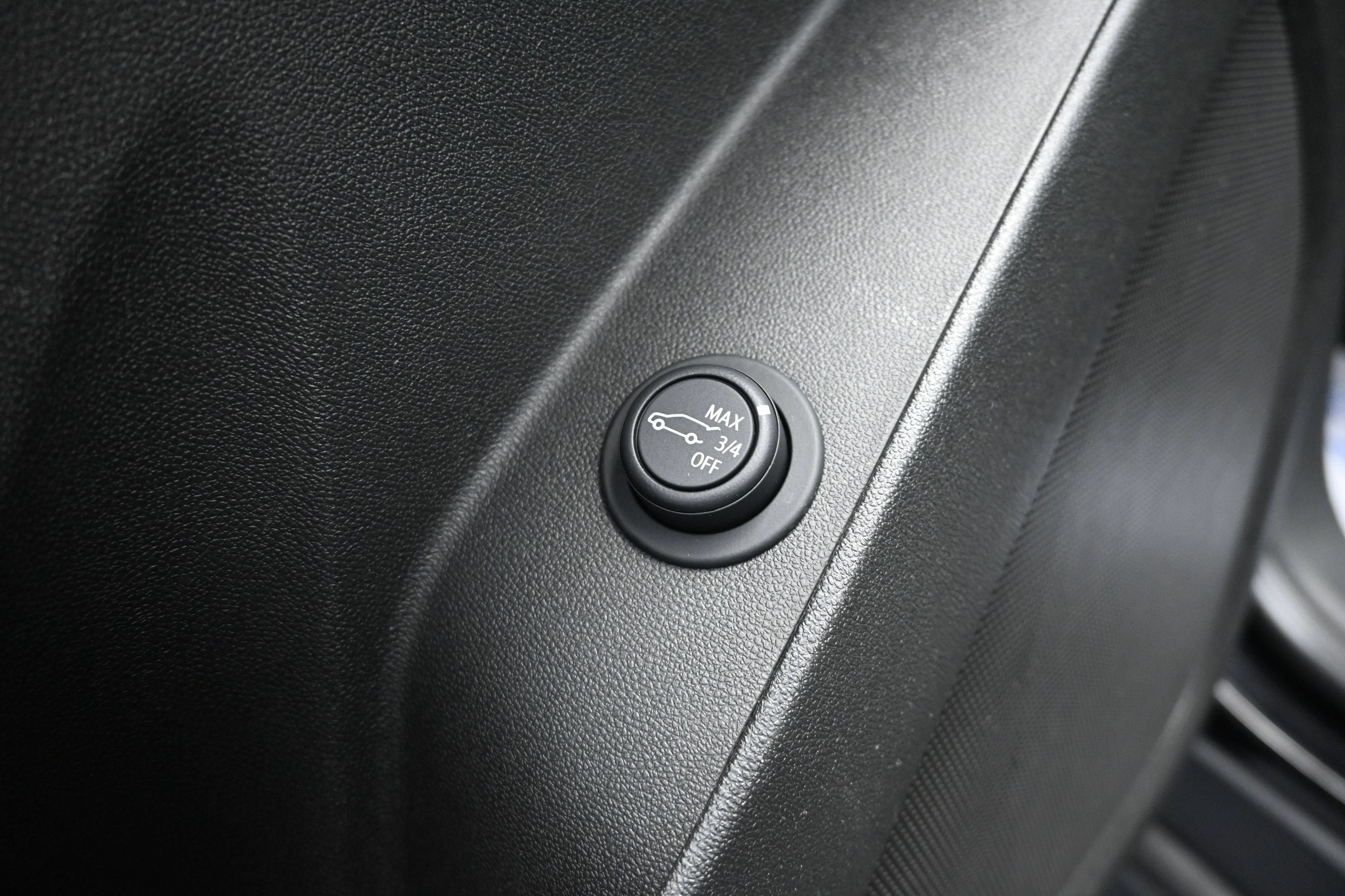 Used 2022 Chevrolet Equinox LT FWD image 25
