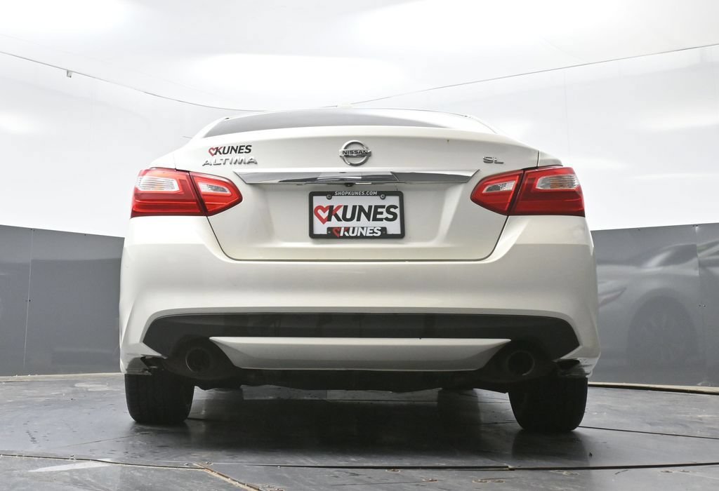 Used 2016 Nissan Altima 2.5 SL w/ 2.5 Technology Package FWD image 56