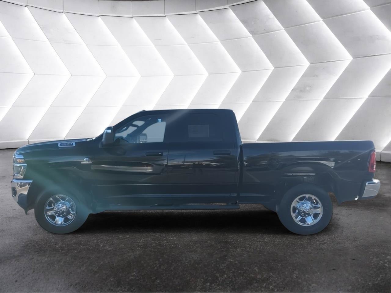 New 2026 RAM 3500 Tradesman AWD/4WD video 3
